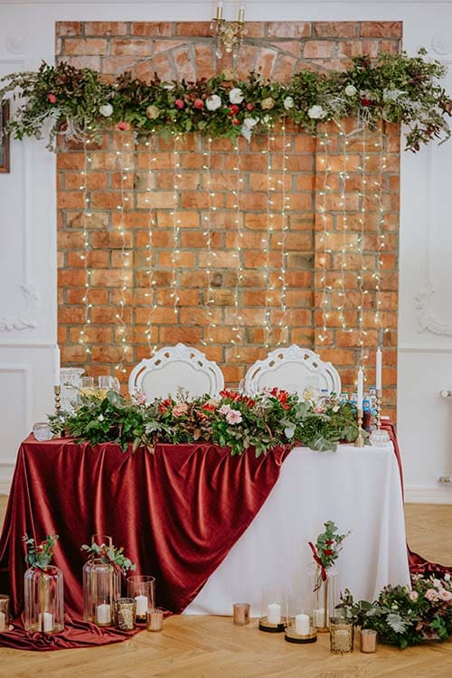 Dekoracje stołu młodej pary