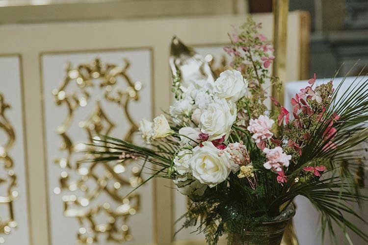 Dekoracje ołtarza kościoła św. Erazma w Barwałdzie Dolnym