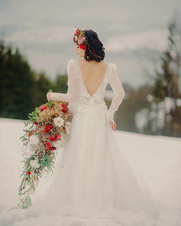 sesja fotograficzna nad czarnym stawem,sesja plenerowa w sercu tatr,sesja foto w tatrach,bernadetta,Na sesję plenerową wykonaliśmy bukiet