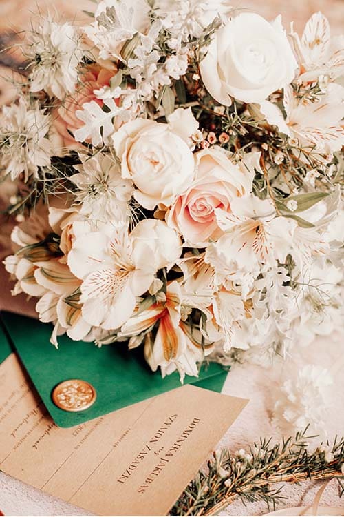 kwiaty na ślub,ślub,slub,wesele,bukiet ślubny,bukiety ślubne,dekoracja sali,dekoracja,ślubne,mandala,kompozycje