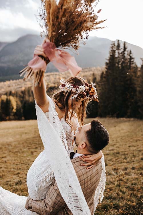 sesja fotograficzna nad czarnym stawem,sesja plenerowa w sercu tatr,sesja foto w tatrach,bernadetta,Na sesję plenerową wykonaliśmy bukiet